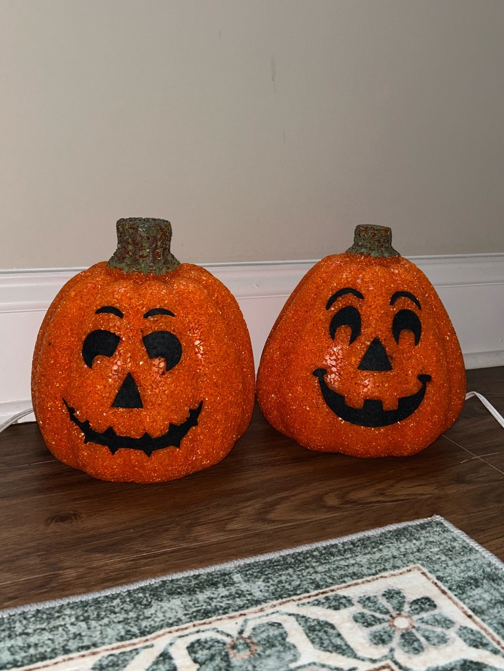 Vintage Melted Popcorn Plastic Jack O Lantern Light Up Pumpkins (2)